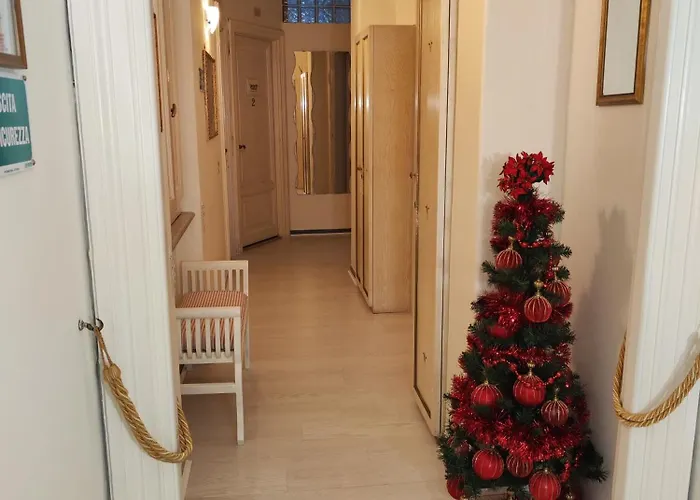 多尔斯弗吉尼亚住宿加早餐酒店 3*